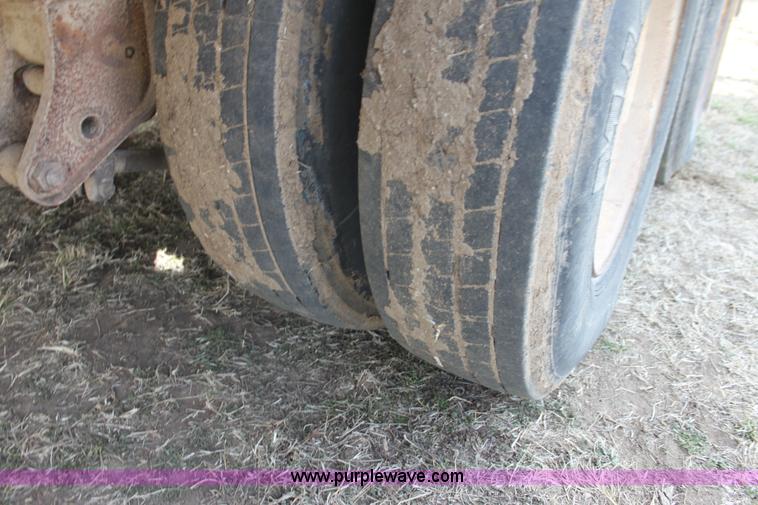 image for item F3459 1989 Nurse tank trailer