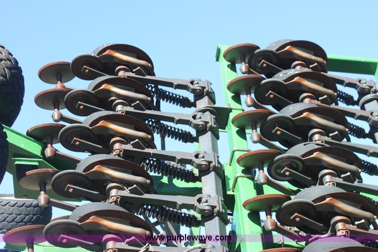 image for item F3460 2004 John Deere 1890 air seeder with 1910 cart