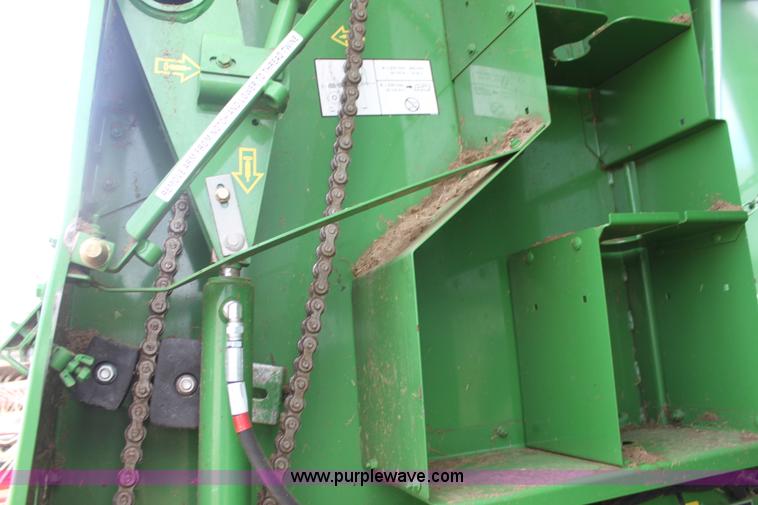 image for item F3466 2012 John Deere 568 round baler