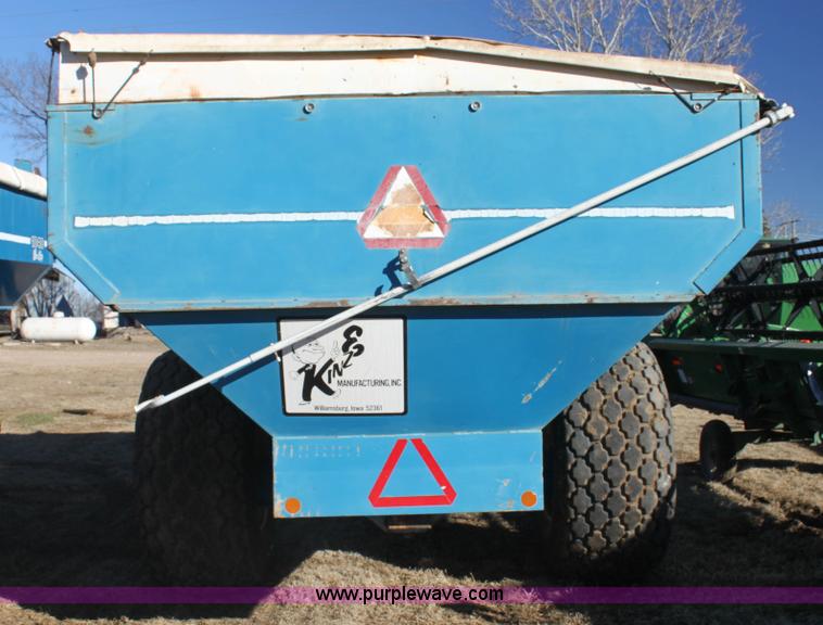 image for item F3468 Kinze grain cart