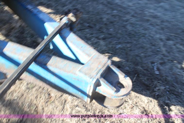 image for item F3468 Kinze grain cart