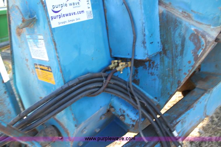 image for item F3468 Kinze grain cart