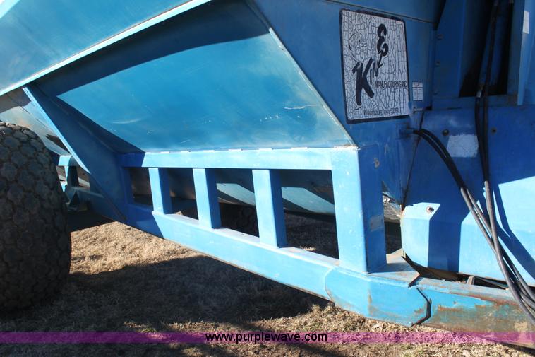 image for item F3468 Kinze grain cart