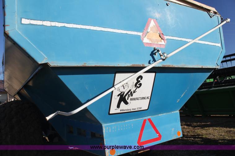 image for item F3468 Kinze grain cart