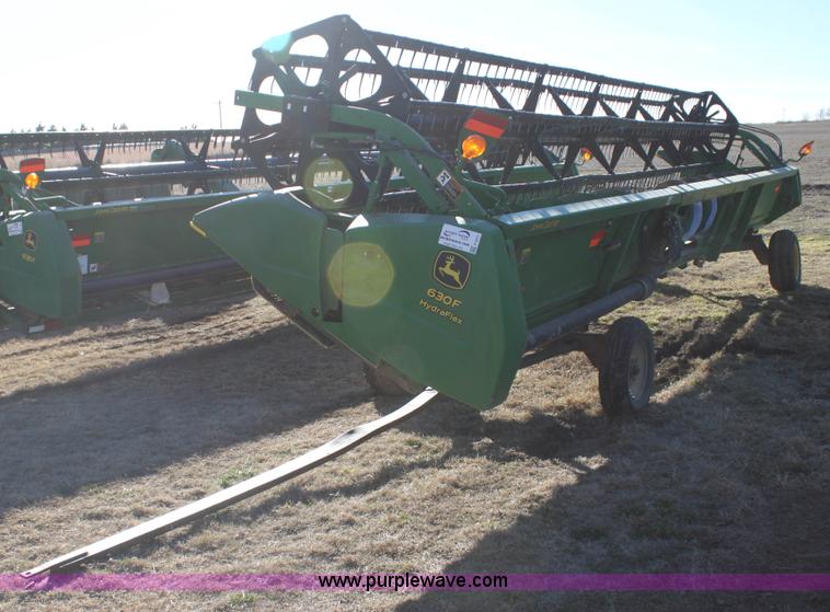 image for item F3471 2005 John Deere 630F Hydraflex header