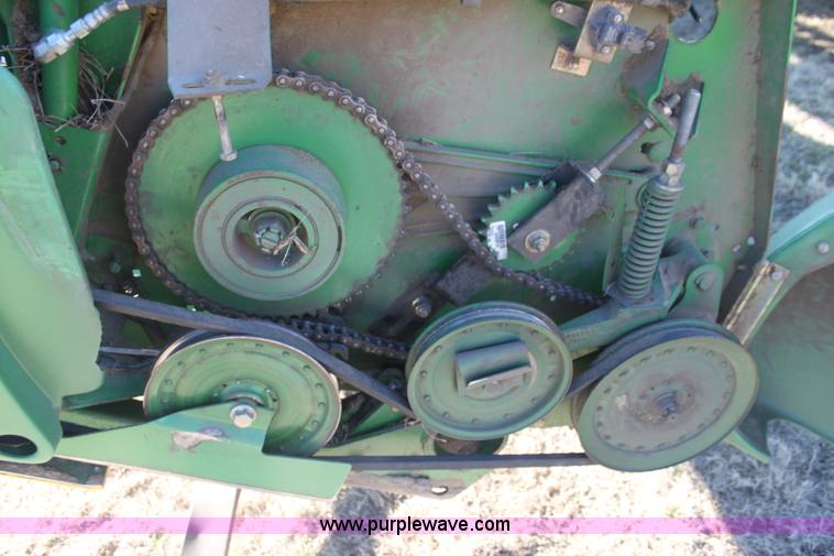 image for item F3471 2005 John Deere 630F Hydraflex header