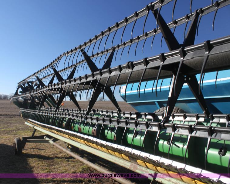 image for item F3471 2005 John Deere 630F Hydraflex header