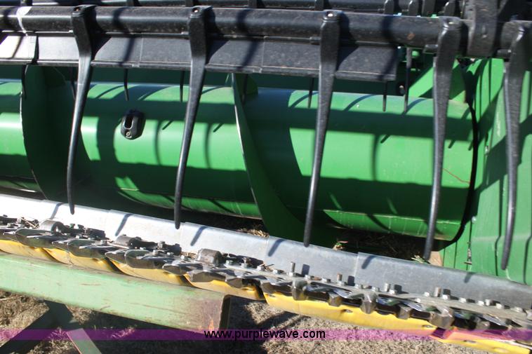 image for item F3471 2005 John Deere 630F Hydraflex header