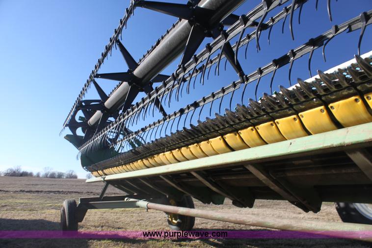 image for item F3471 2005 John Deere 630F Hydraflex header