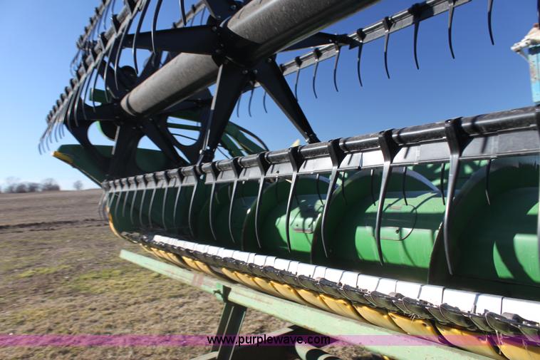 image for item F3471 2005 John Deere 630F Hydraflex header