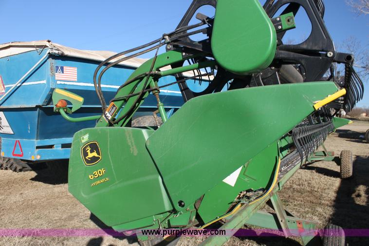 image for item F3471 2005 John Deere 630F Hydraflex header