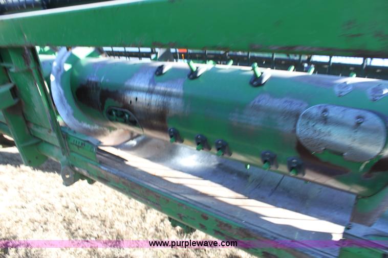 image for item F3471 2005 John Deere 630F Hydraflex header