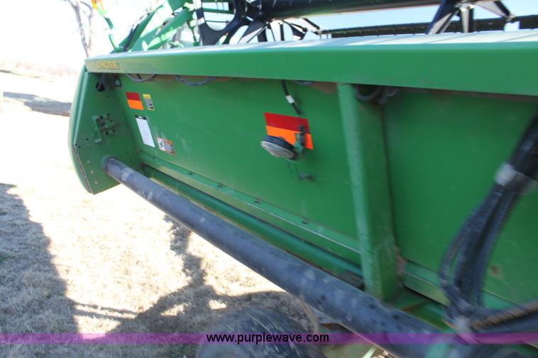 image for item F3471 2005 John Deere 630F Hydraflex header