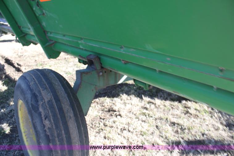 image for item F3471 2005 John Deere 630F Hydraflex header