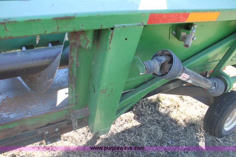 image for item F3472 2003 John Deere 893 corn head
