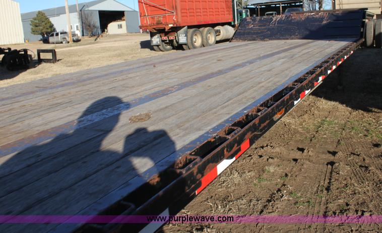 image for item F3474 2002 Jet drop deck flatbed equipment trailer
