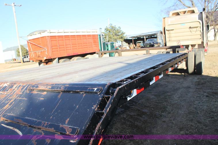 image for item F3474 2002 Jet drop deck flatbed equipment trailer