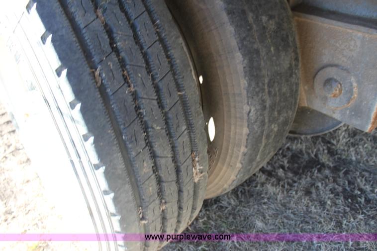 image for item F3474 2002 Jet drop deck flatbed equipment trailer