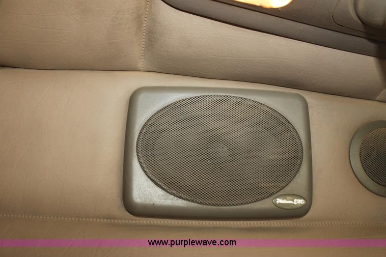 image for item F3475 2005 Peterbilt 379 semi truck