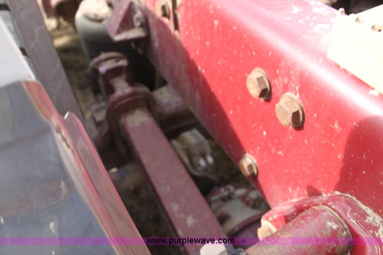 image for item F3475 2005 Peterbilt 379 semi truck