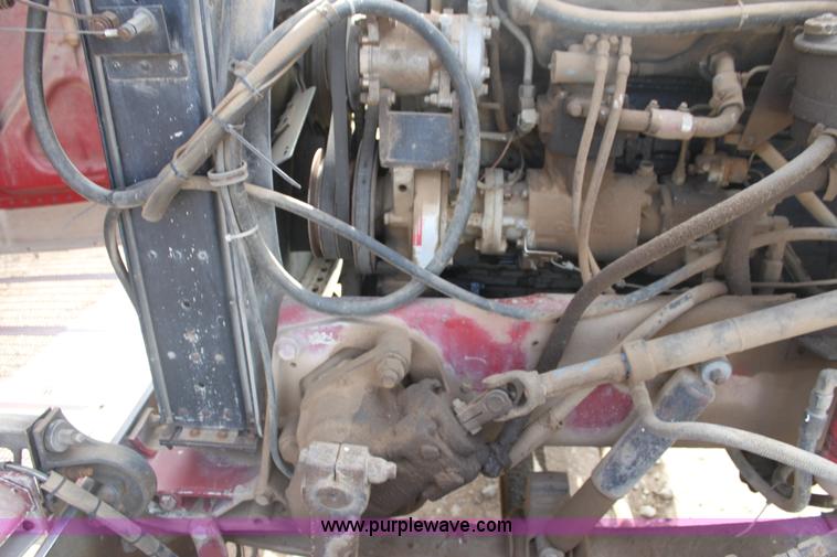 image for item F3479 1990 Peterbilt grain truck