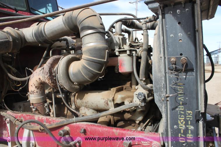 image for item F3479 1990 Peterbilt grain truck