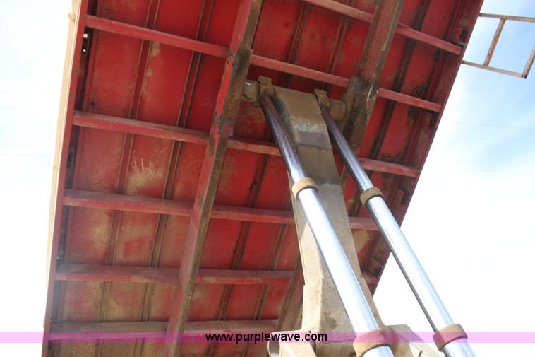 image for item F3479 1990 Peterbilt grain truck