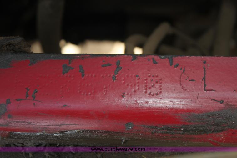 image for item F3479 1990 Peterbilt grain truck