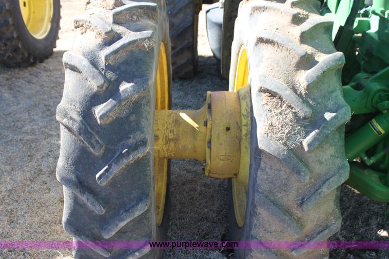 image for item F3481 2006 John Deere 8430 MFWD tractor