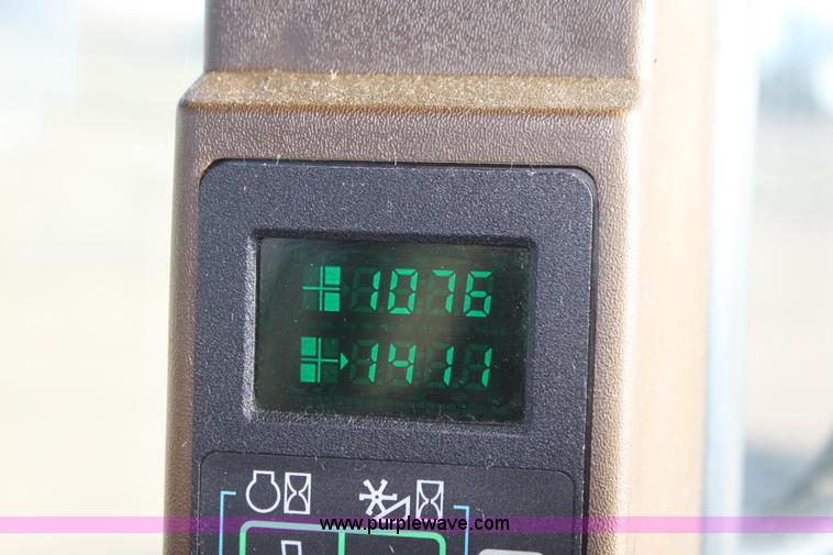 image for item F3482 2008 John Deere 4995 self-propelled swather