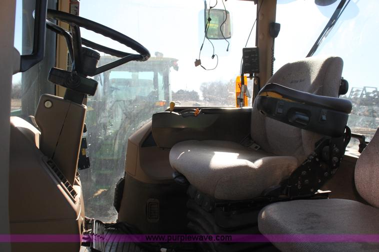 image for item F3485 2002 John Deere 8420 MFWD tractor