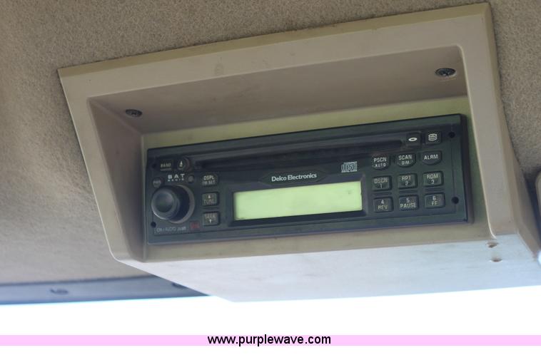 image for item F3485 2002 John Deere 8420 MFWD tractor