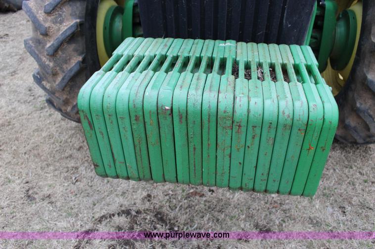 image for item F3485 2002 John Deere 8420 MFWD tractor
