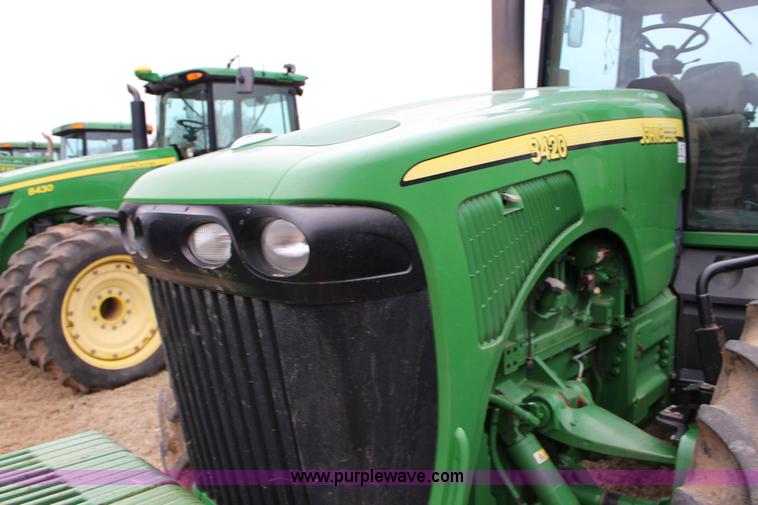 image for item F3485 2002 John Deere 8420 MFWD tractor