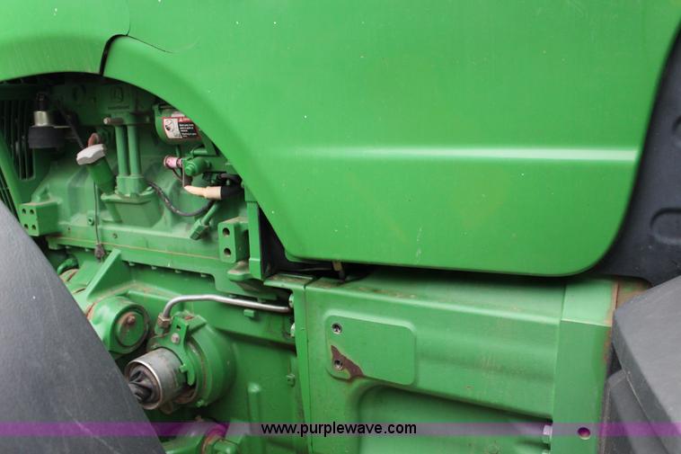 image for item F3485 2002 John Deere 8420 MFWD tractor