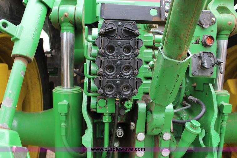 image for item F3485 2002 John Deere 8420 MFWD tractor