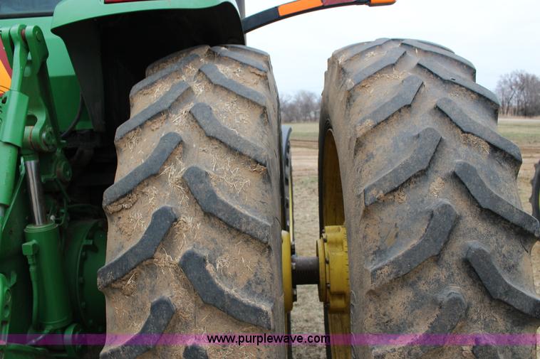 image for item F3485 2002 John Deere 8420 MFWD tractor