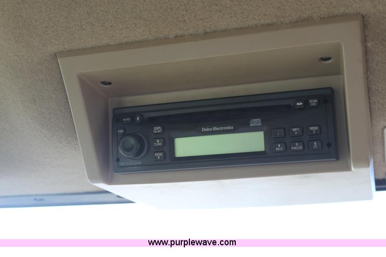 image for item F3486 2008 John Deere 4830 self-propelled sprayer