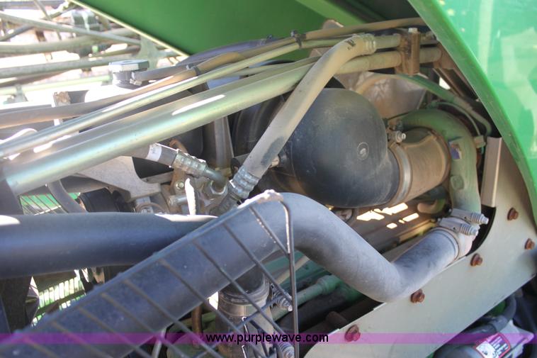 image for item F3486 2008 John Deere 4830 self-propelled sprayer