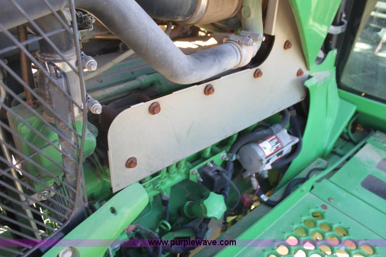 image for item F3486 2008 John Deere 4830 self-propelled sprayer