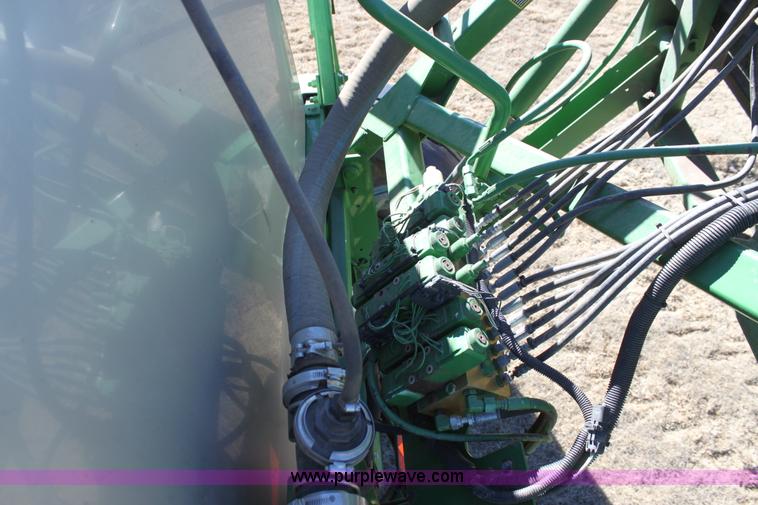 image for item F3486 2008 John Deere 4830 self-propelled sprayer