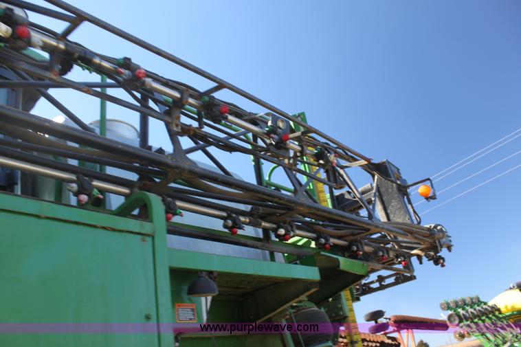image for item F3486 2008 John Deere 4830 self-propelled sprayer
