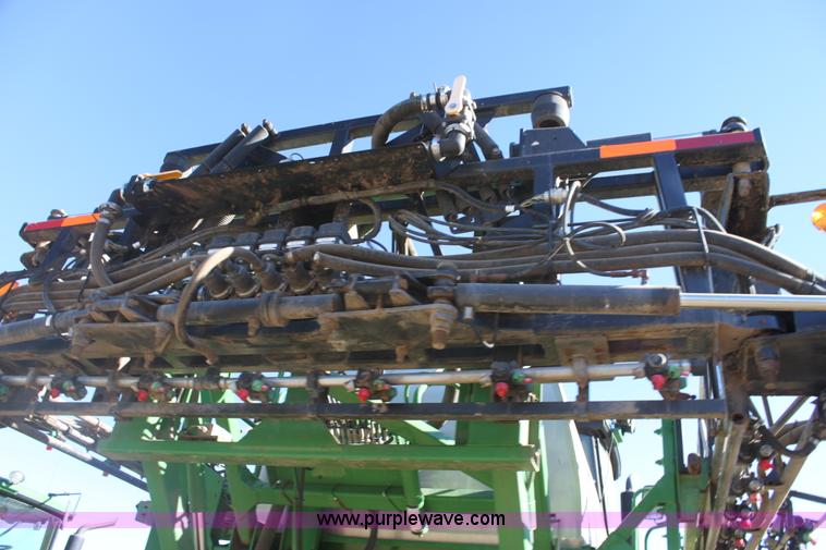 image for item F3486 2008 John Deere 4830 self-propelled sprayer