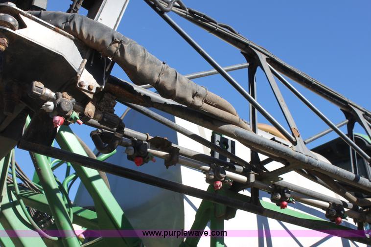 image for item F3486 2008 John Deere 4830 self-propelled sprayer