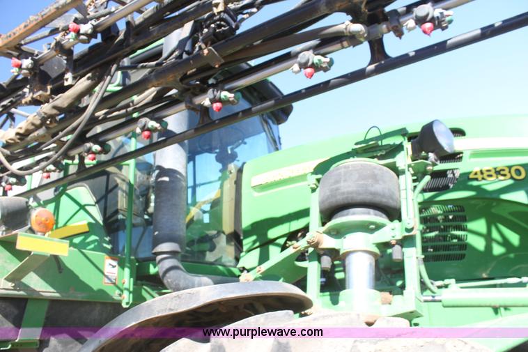 image for item F3486 2008 John Deere 4830 self-propelled sprayer