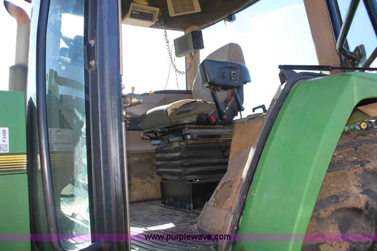 image for item F3488 1998 John Deere 8100 MFWD tractor