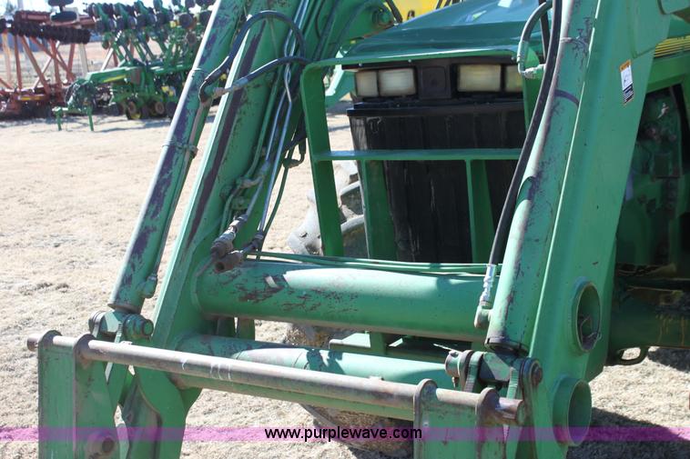 image for item F3488 1998 John Deere 8100 MFWD tractor