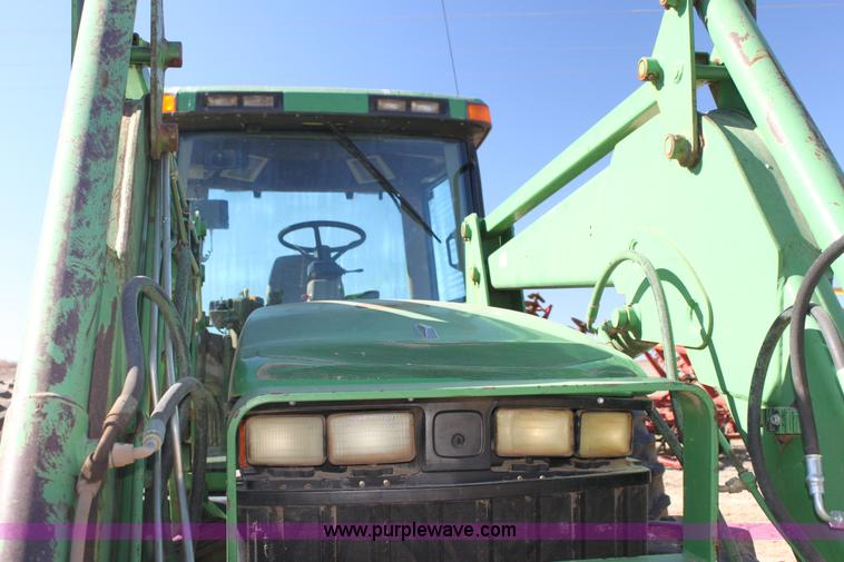 image for item F3488 1998 John Deere 8100 MFWD tractor