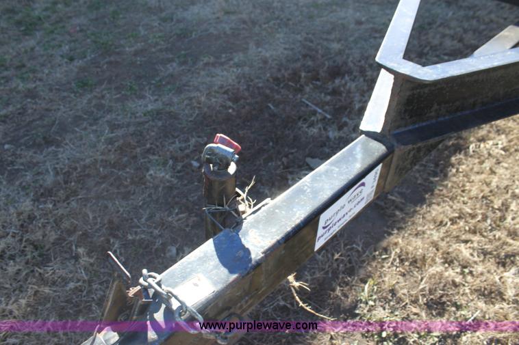 image for item F3490 2003 Bullmobile SLR 30' header trailer