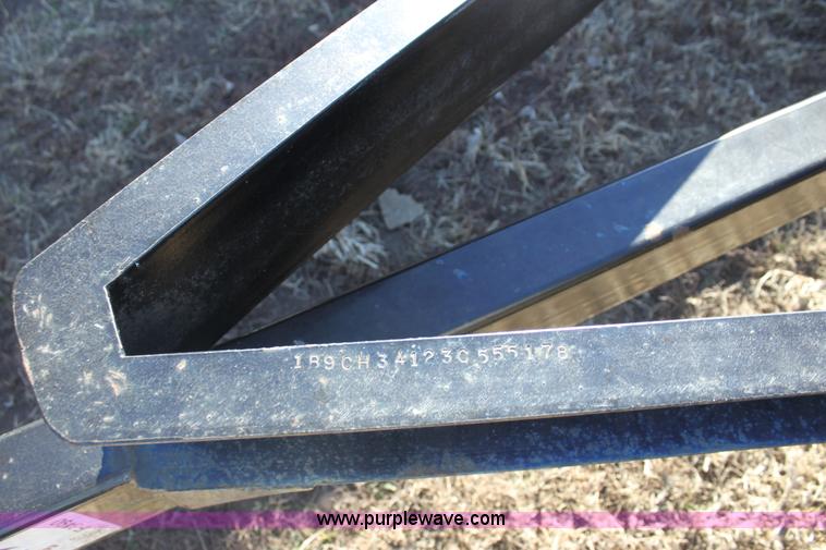 image for item F3490 2003 Bullmobile SLR 30' header trailer